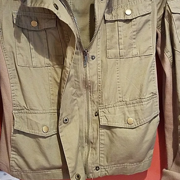 Jacket - Picture 4 of 4